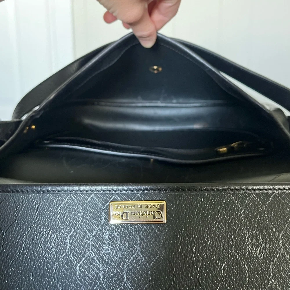 Christian Dior Honeycomb Shoulder Bag - Picture 7 of 16